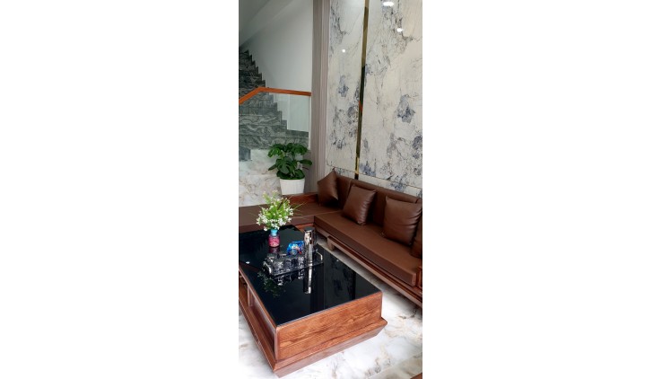 Bán Nhà 4 Tầng Mới Keng Hẻm xe tải 110m2_4*27 Chỉ 8.X tỷ ~70tr.m2 Gần Phạm Văn Đồng Hiệp Bình Chánh Thủ Đức